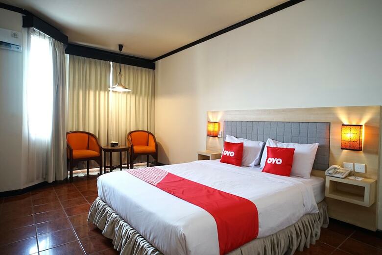 Capital O 1735 Adika Bahtera Hotel