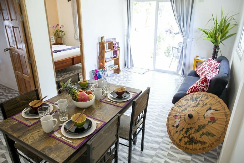 Bed & Breakfast Enda Lanta Bungalows