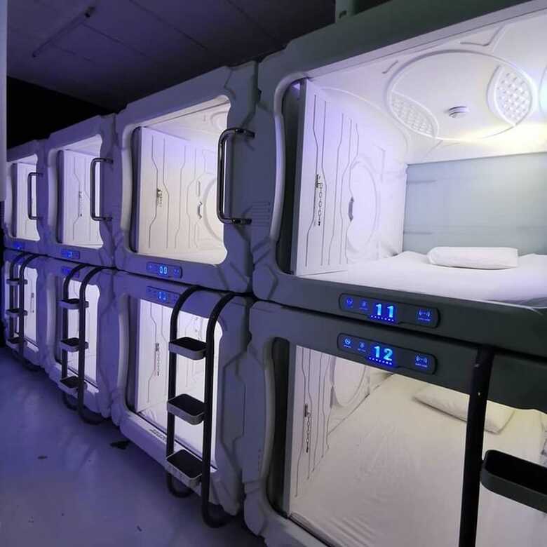 Bangau Capsule Hotel - Downtown Klia