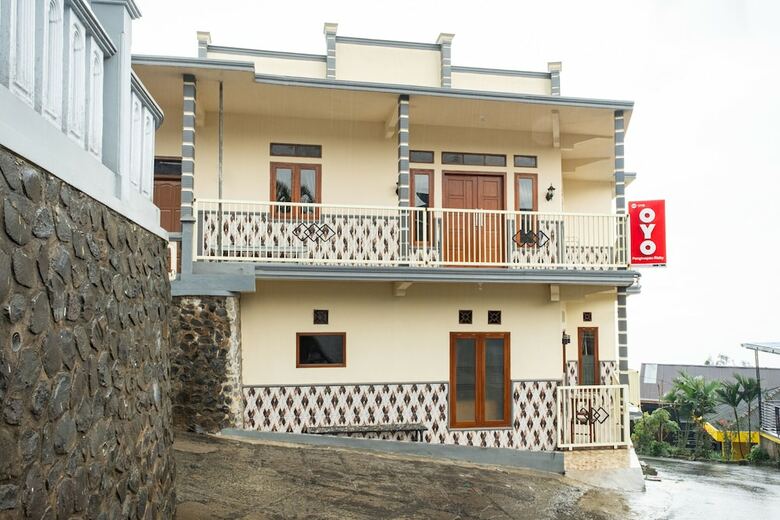 Hostal Oyo 1719 Penginapan Rizky