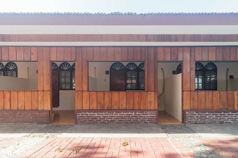 Oyo 1688 Collin Beach Hotel