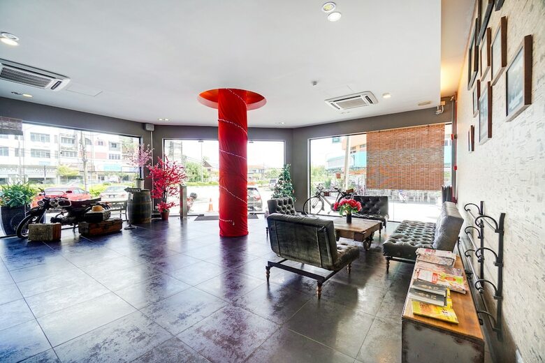 Oyo 89620 Merge Summit Boutique Hotel