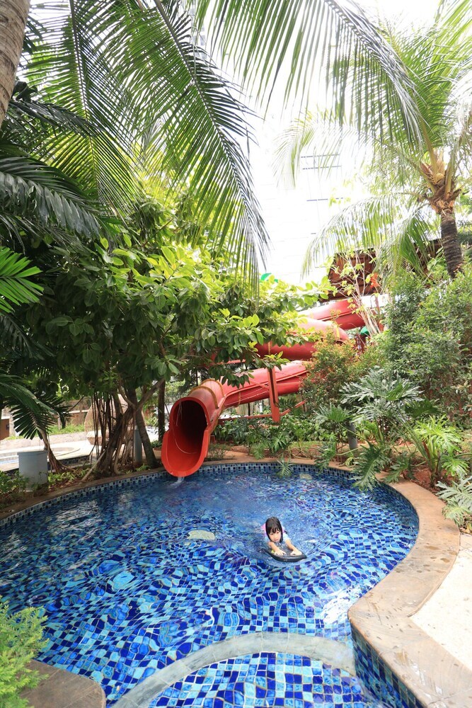 Apartamentos Apatel The Mansion Tower Dorada