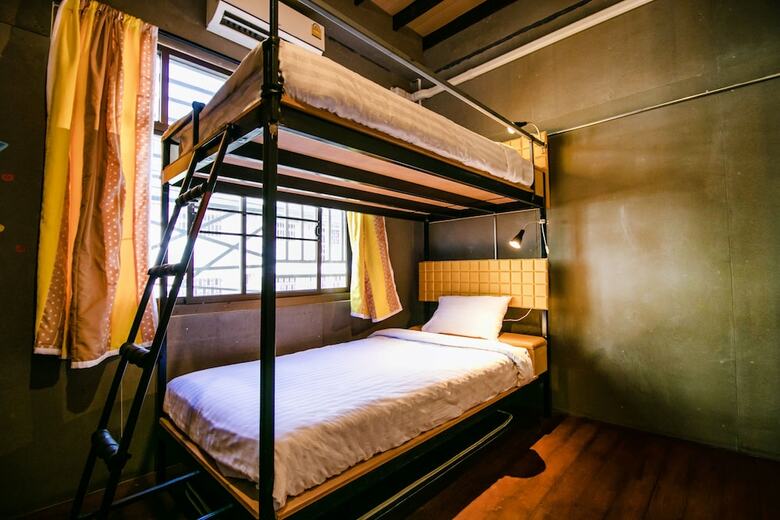 Hotel Oyo 505 Ente Space Hostel