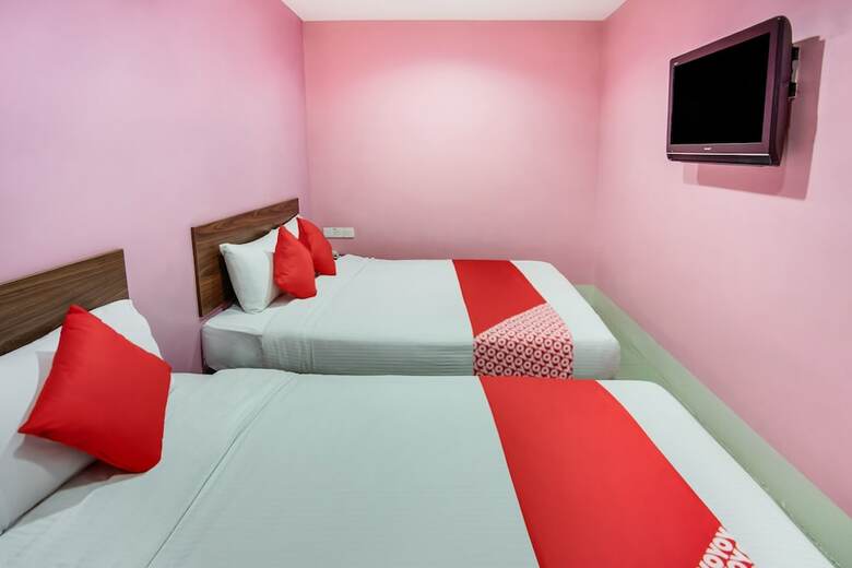 Oyo 89480 Dream House Hotel