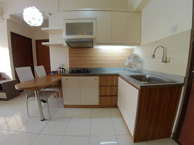 Apartamentos Apatel Salemba Residence Lt.25