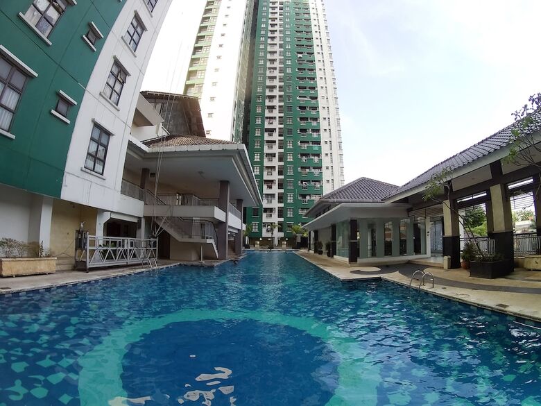 Apartamentos Apatel Salemba Residence Lt.25