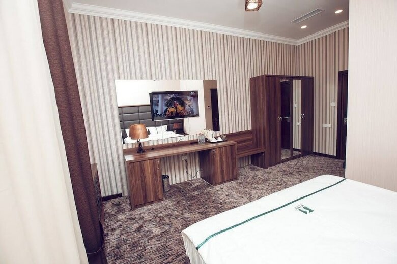 My Way Boulevard Hotel