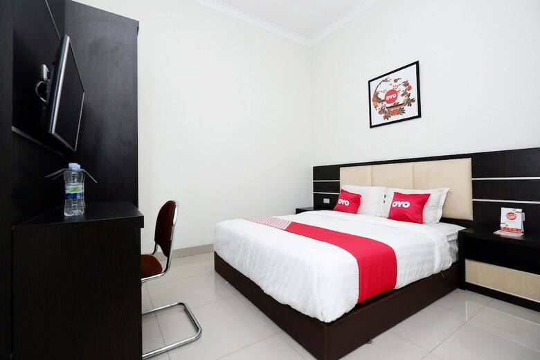 Hostal Oyo 2028 Wisma Jepara