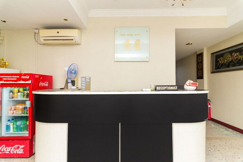Oyo 1703 Terang Bintang Hotel
