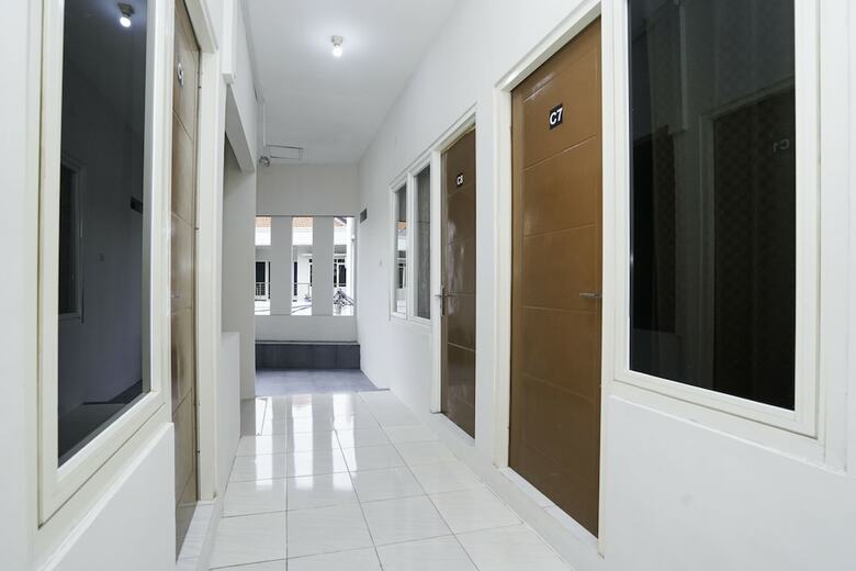 Hostal Oyo 1985 F7 Residence