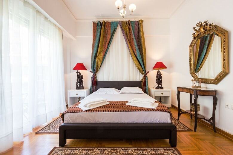 Retro Chic Apartment - Syntagma Square