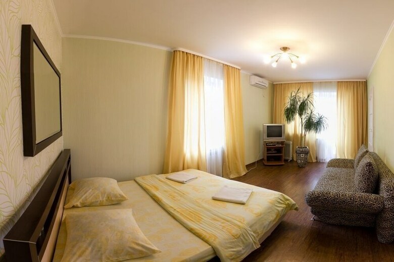 Apart Kiev Derevlianskaya 21a