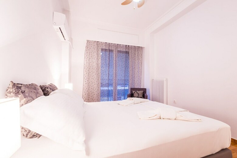Homey Apartment For 4 People In Koukaki
