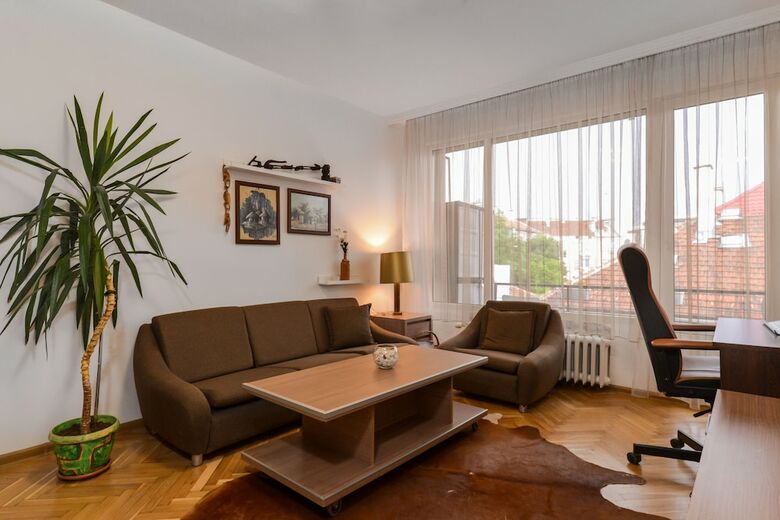 Fm Deluxe 2-bdr Apartment - Our Home Is Your Home