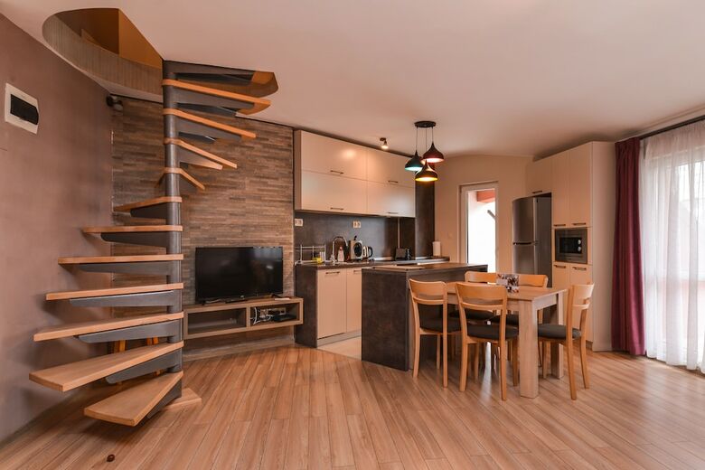 Fm Deluxe 2-bdr - Apartment - The Maisonette
