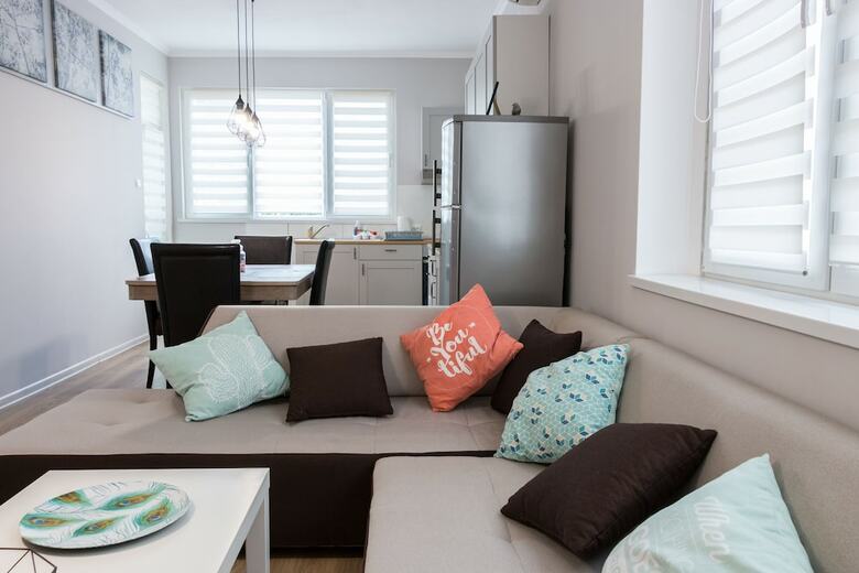 Fm Deluxe 2-bdr Apartment - Bright And Cozy
