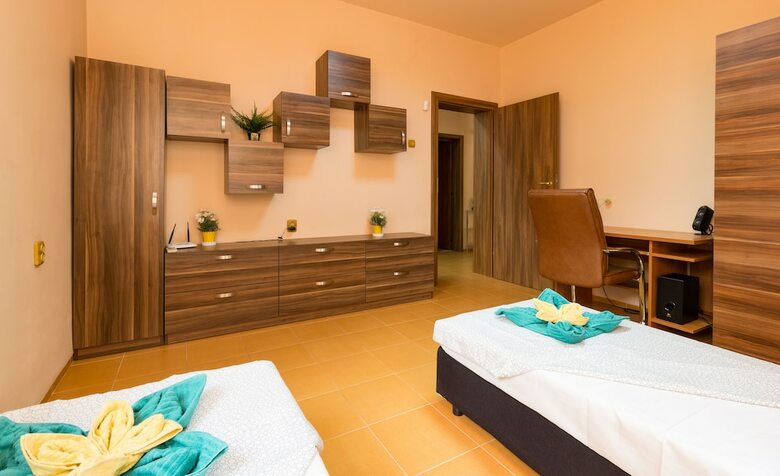 Fm Luxury 2-bdr Apartment - Rocky House
