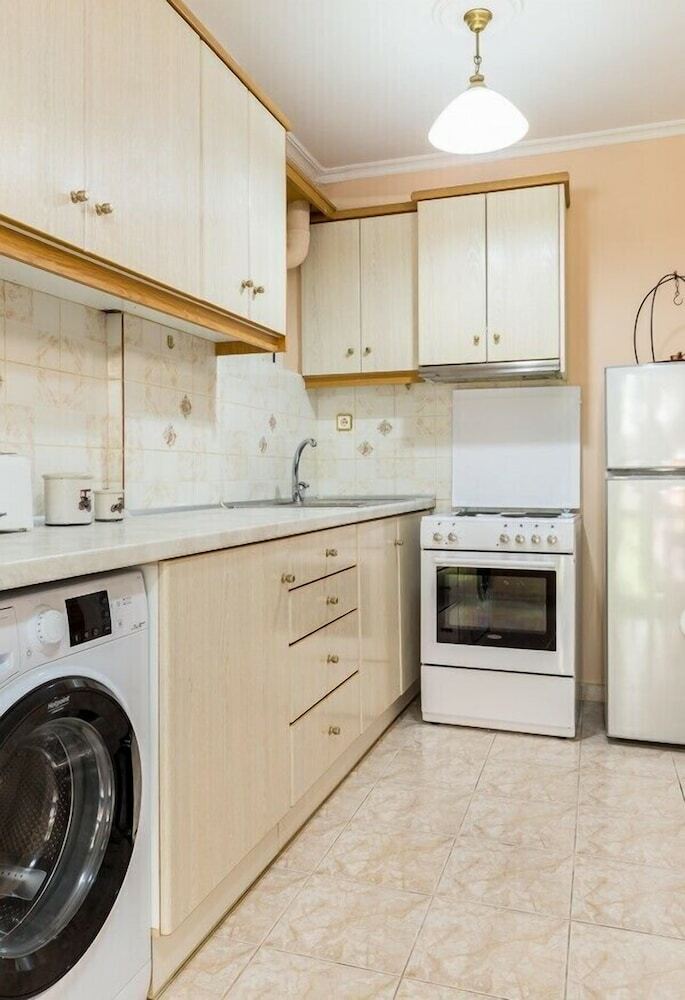 Sunny Apartment With 2 Bedrooms