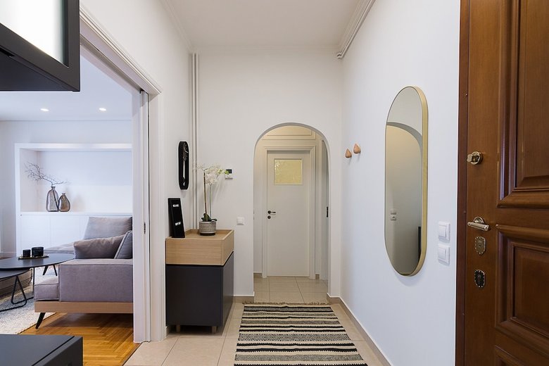Spacious 3 Bedroom Apartment In Thessio