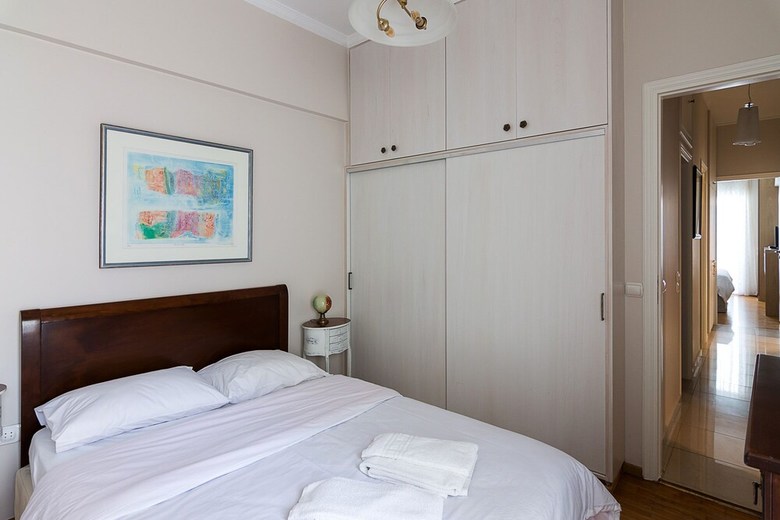 Spacious 3 Bedroom Apartment In Thessio