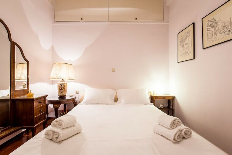 Apartamentos Ideally Located Flat For 4 Ppl-acropolis