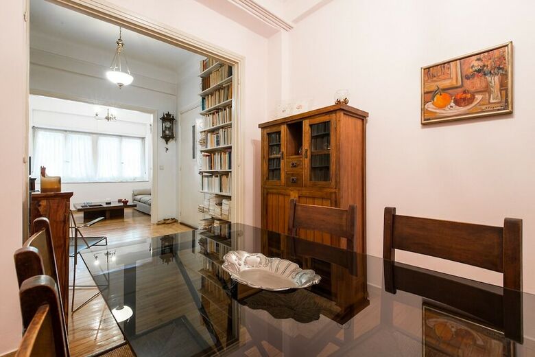 Apartamentos Ideally Located Flat For 4 Ppl-acropolis