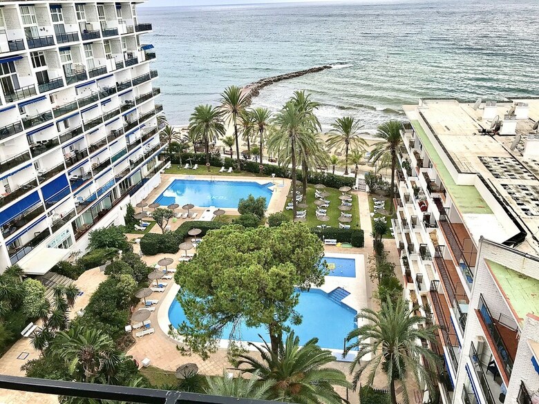 Apartment With Panoramic Sea Views And Balcony