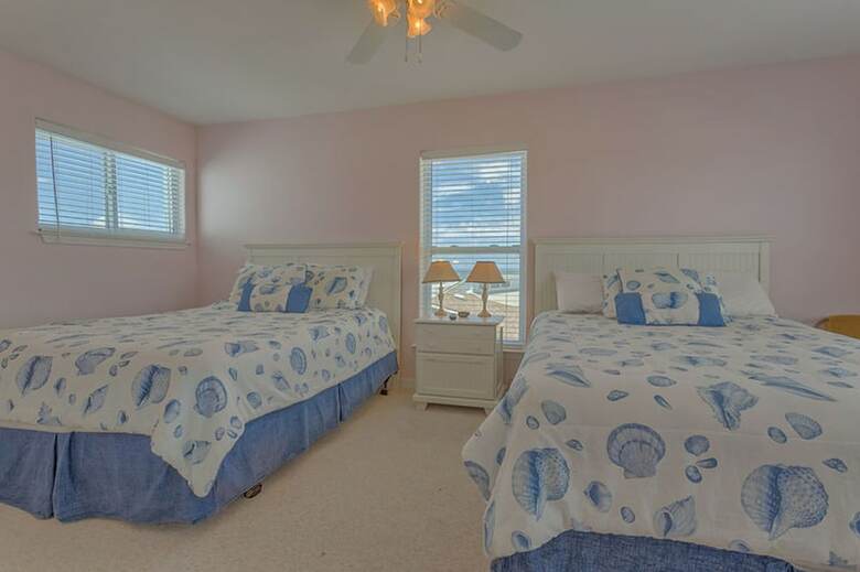 Leeward By Meyer Vacation Rentals
