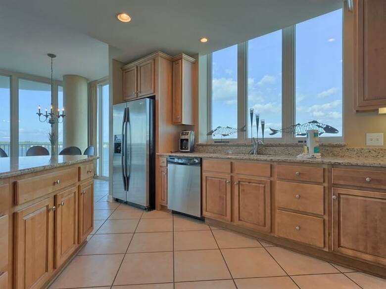 Lagoon Tower 402 By Meyer Vacation Rentals