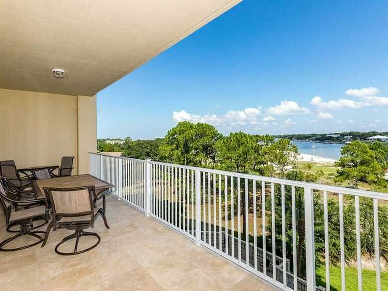 Sailmaker's Place 303 By Meyer Vacation Rentals