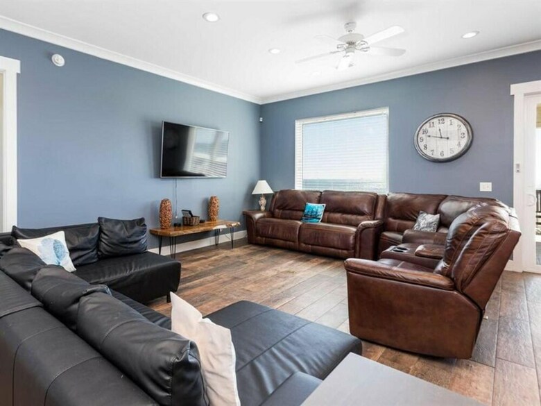 Shipwrecked By Meyer Vacation Rentals