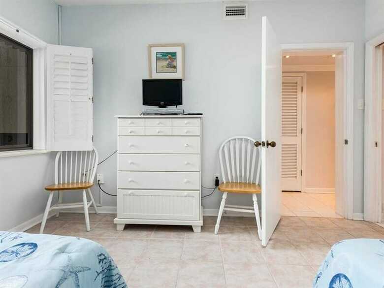 Shipwatch D-601 By Meyer Vacation Rentals
