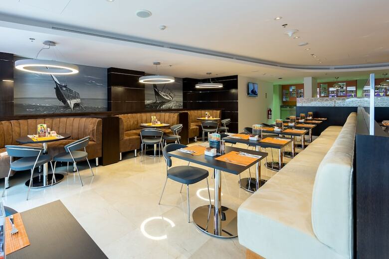Hotel Premier Inn Doha Airport