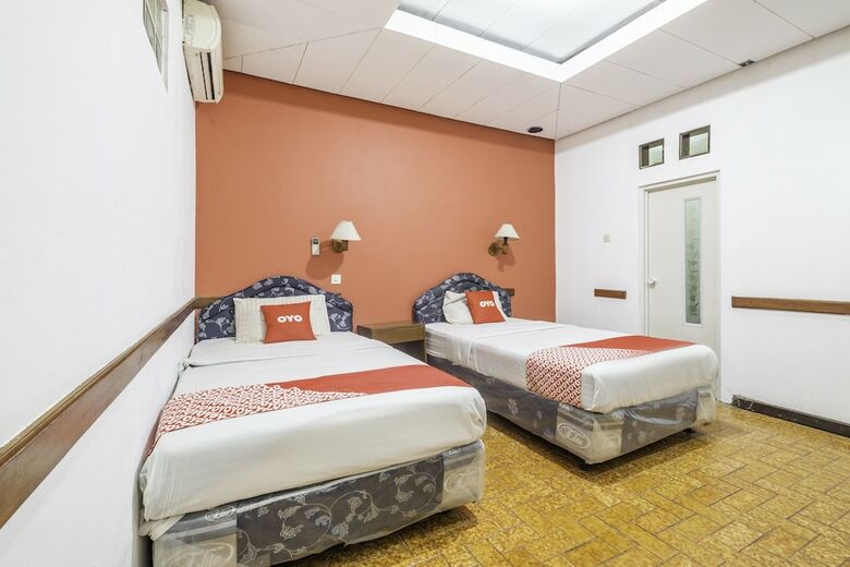 Oyo 1945 Hotel Bali Indah
