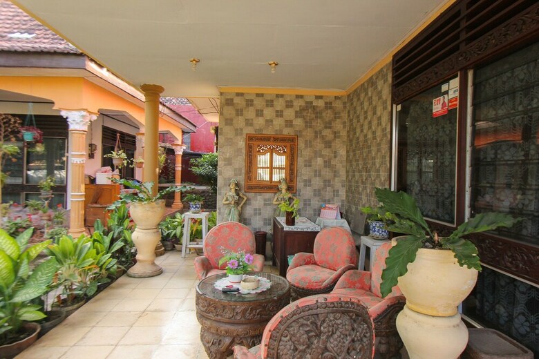 Hotel Oyo 1721 A. Yani 95 Residence