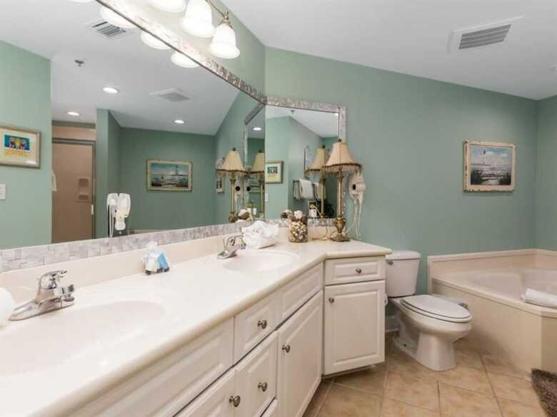 Phoenix On The Bay 2208 By Meyer Vacation Rentals