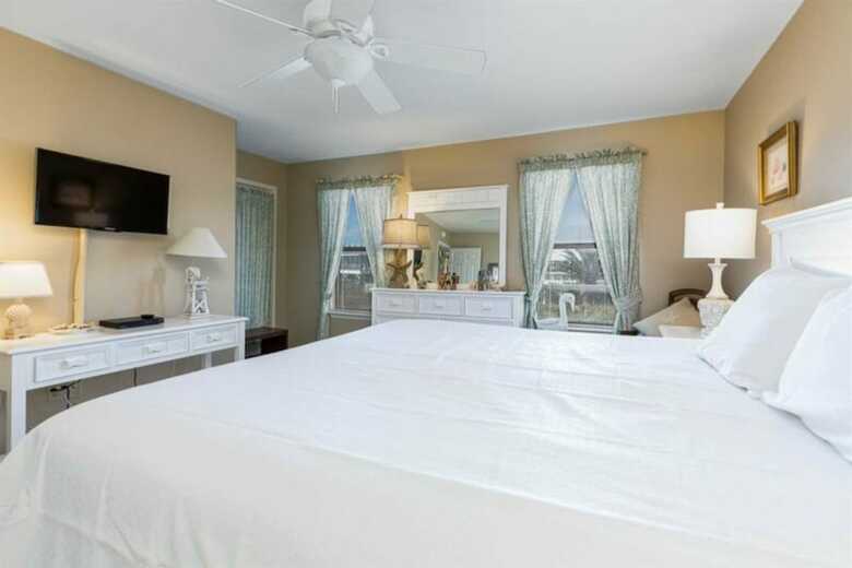 Three Shipps By Meyer Vacation Rentals