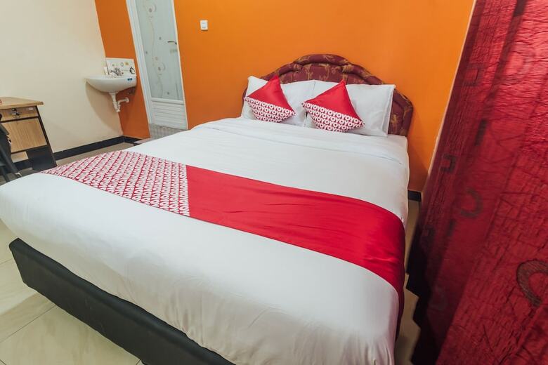 Hotel Oyo 2010 Satria Guest House