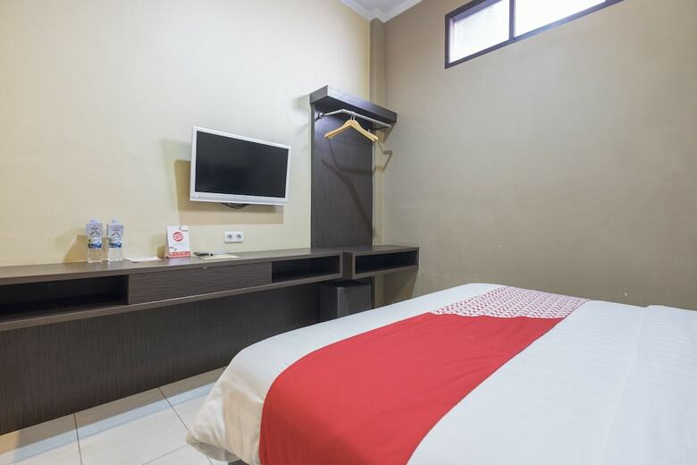 Hostal Oyo 1631 Aristo Home