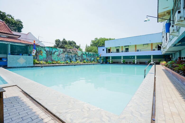 Oyo 1652 Hotel Tampiarto