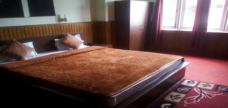 Rufina Hotel Swagat