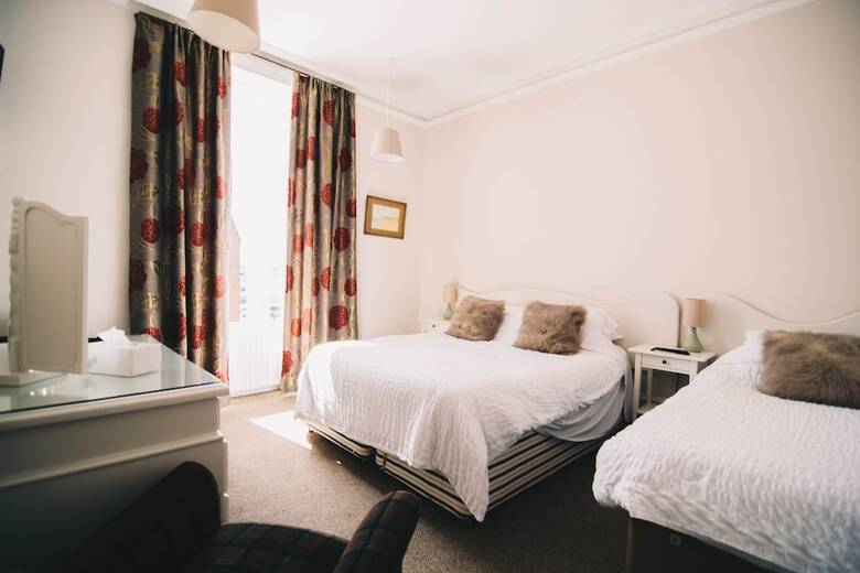 Bed & Breakfast Antrim House