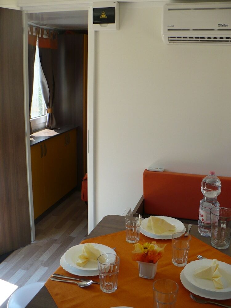 Victoria Mobilehome Camping Poljana