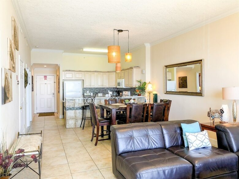 Ocean Villa 2004