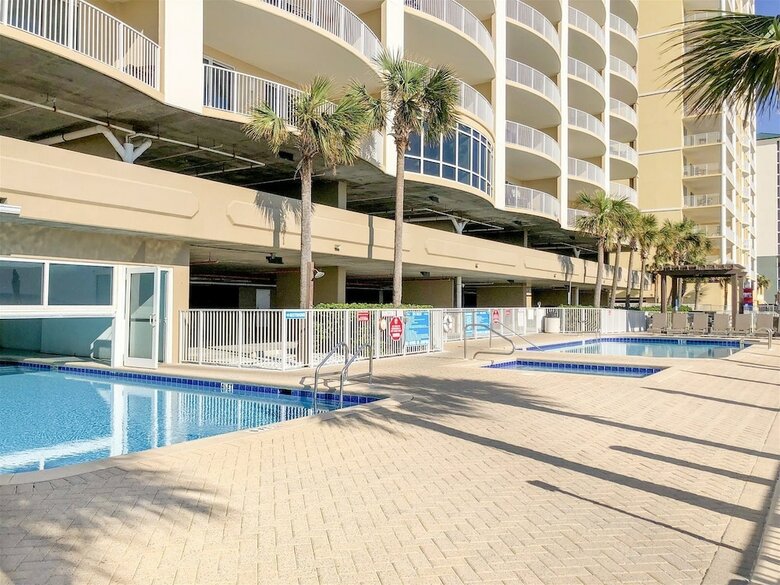 Ocean Villa 2004