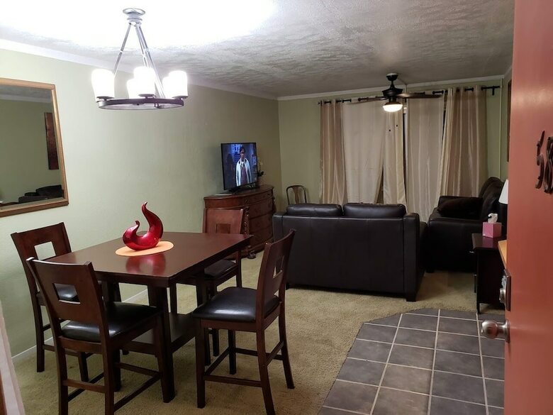 Hotel Borrego Springs  Embassy