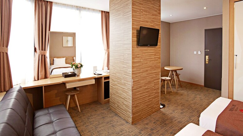 Hotel Skypark Myeongdong II