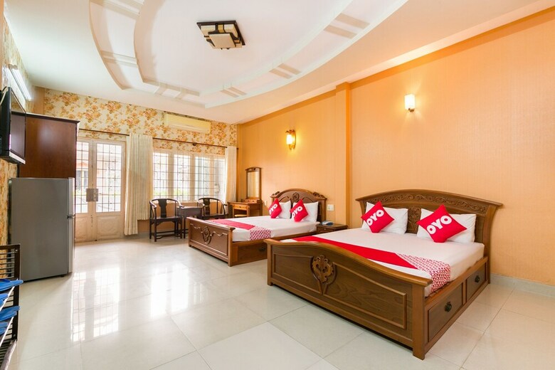 Hotel Oyo 568 Hoang Long