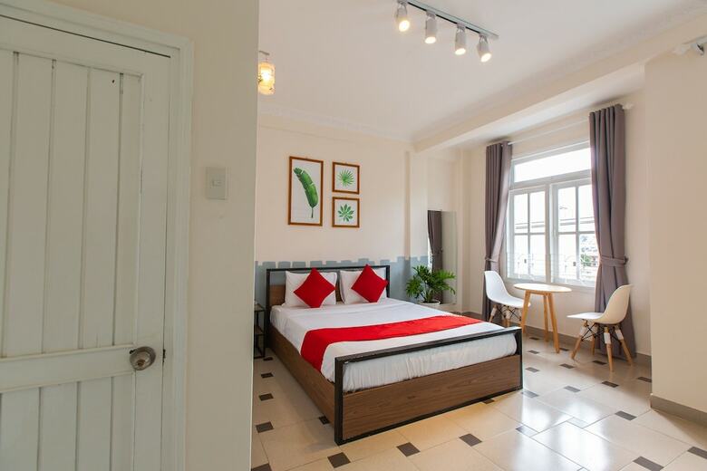 Oyo 569 Z Hotel